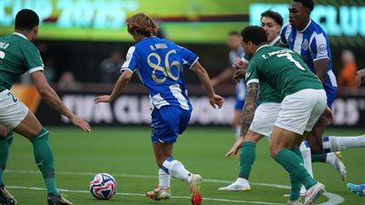 مجموعة الأهلي.. التعادل السلبي يفرض نفسه على مباراة بورتو و بالميراس 