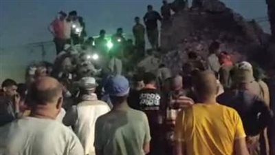 تفاصيل سقوط مدخنة مصنع طوب على عاملين ووفاة أربعة أشخاص