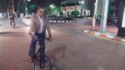 محافظ قنا يتجول داخل المدينة بـ 