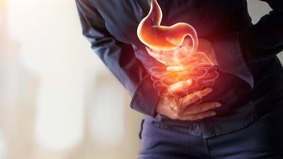 كيف تحمي معدتك من حرقة ما بعد الأكل؟                      