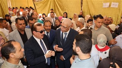 محافظ المنوفية ورئيس الجامعة يدشنان القافلة الطبية المتكاملة بمنشأة سلطان 