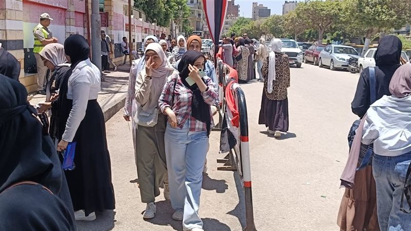 طلاب الثانوية العامة