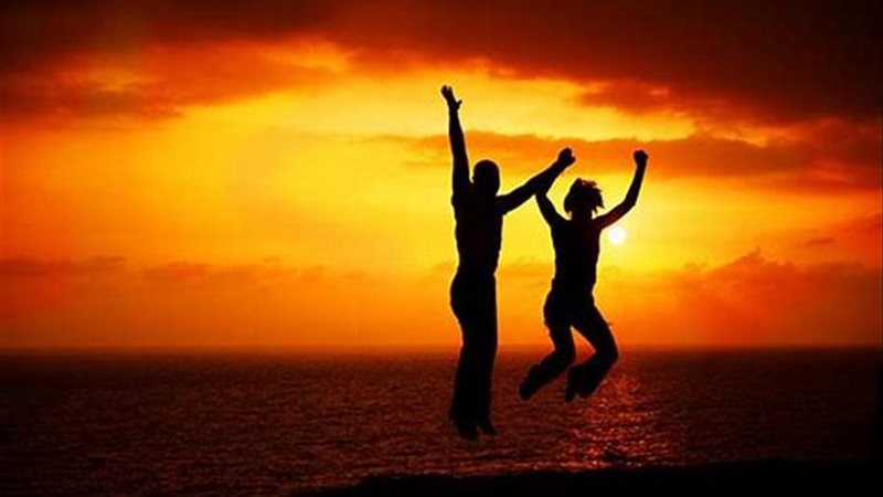  السعادة في حركة