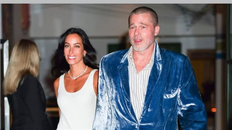 براد بيت وحبيبته