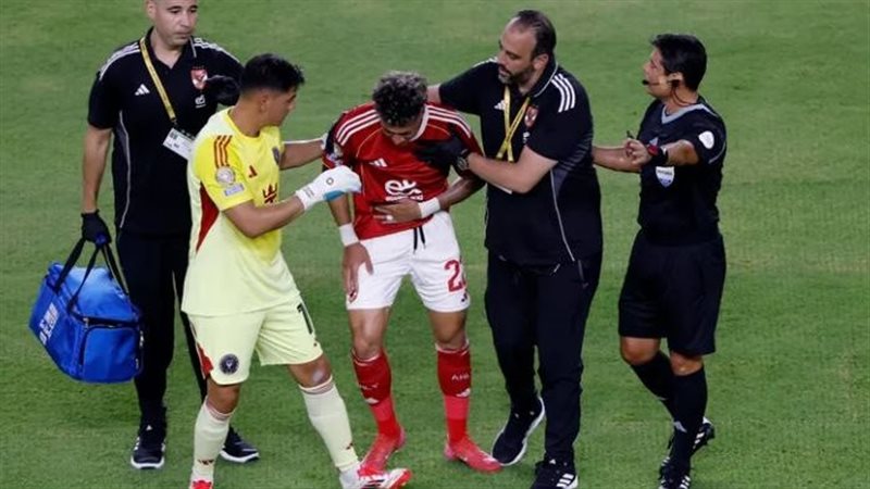 لحظة إصابة إمام عاشور