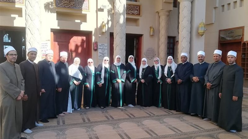 قافلة الأئمة والواعظات