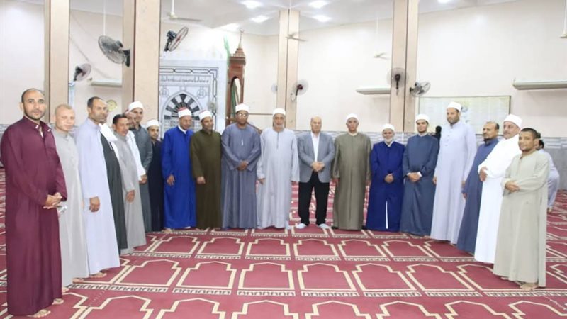 المشاركون في ندوة
