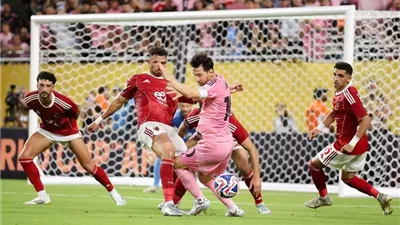 جمال عبد الحميد: التعادل يمنح الأهلي أفضلية والزمالك حاضر في التشجيع 