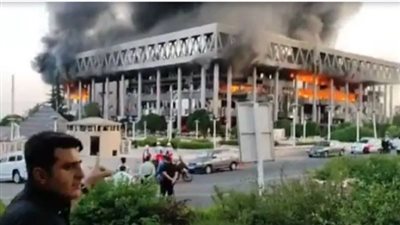 منع الملابس الشفافة والضيقة.. معلومات عن قواعد التليفزيون الإيراني بعد قصفه