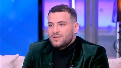 تزوج 3 مرات وحياته معقدة.. شقيقة مُسلم تكشف أسرارًا في حياته الخاصة | فيديو