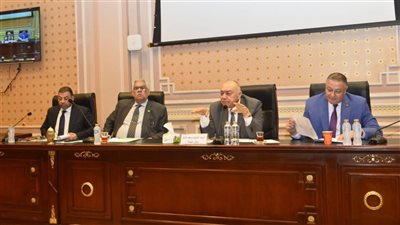 لجنة النقل بمجلس النواب تُطالب بتحسين خدمات الطرق والمواصلات 