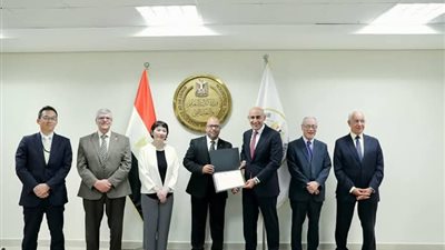 اعتماد مصطفى أبو اليزيد مدربًا دوليًا لأنشطة 