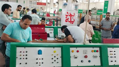 العمل: حصول 456 متدرب جديد على دورات مجانية من «الساليزيان»