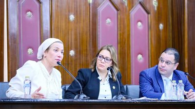 البيئة: نحتاج 300 مليار دولار لمواجهة تغير المناخ.. والقطاع الخاص شريك رئيسى