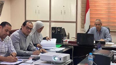 بدون شكاوى.. مدير تعليم السويس: امتحانات الثانوية العامة تسير بشكل منضبط