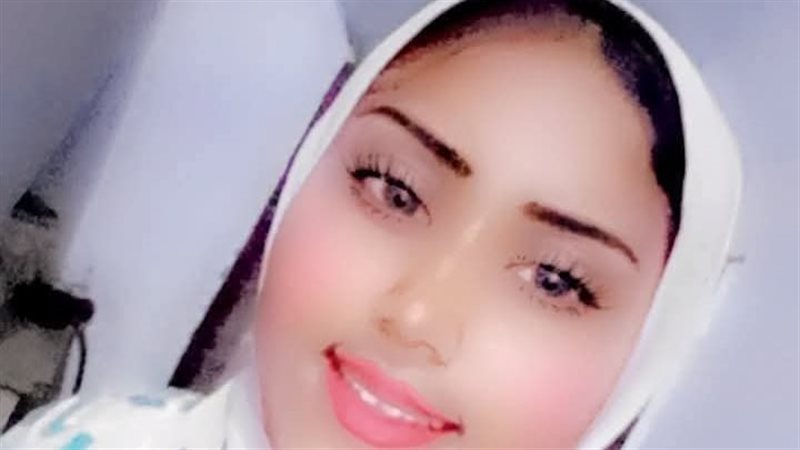 ضحية عقار قنا المنهار