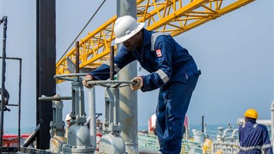 الطاقة الدولية تخفض توقعاتها لنمو الطلب العالمي على النفط لعامي 2025 و2026