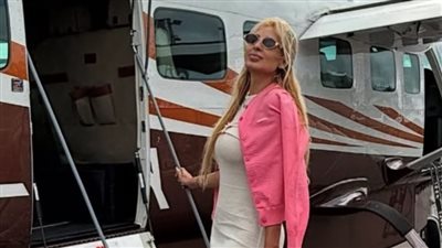 شنطة بـ10 ملايين جنيه وحذاء بـ1150 دولاراً.. تفاصيل إطلالة مي حلمي الفاخرة