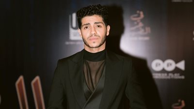 مينا مسعود في عرضه الأول بمصر: لحظة فخر وأروع رحلات حياتي