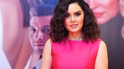 رشا مهدي تشيد بـ