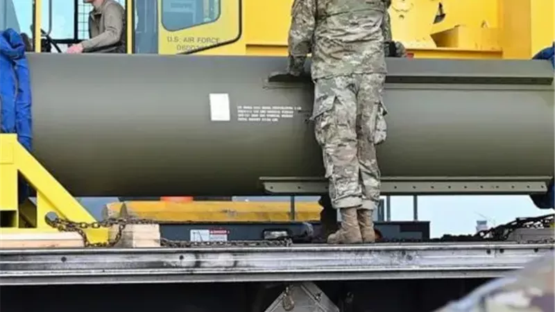 قنبلة GBU-57 الأمريكية