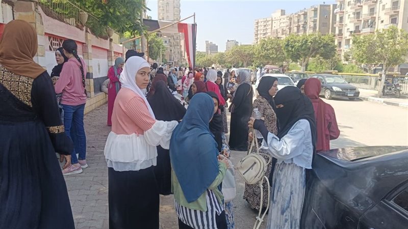امام لجان الثانوية