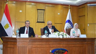 الصحة تعقد اجتماعًا لتحديث منظومة التأمين الصحي وتحسين كفاءة الأداء الإداري