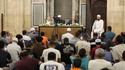ملتقى القضايا المعاصرة بالجامع الأزهر: وحدة الصف فريضة شرعية لحماية الأمة