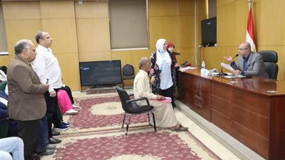 محافظ بني سويف يوجه بحلول وإجراءات عاجلة لمطالب في عدد من القطاعات الخدمية