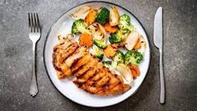 ماذا يحدث لجسمك عندما تمتنع عن تناول وجبة العشاء لمدة شهر؟