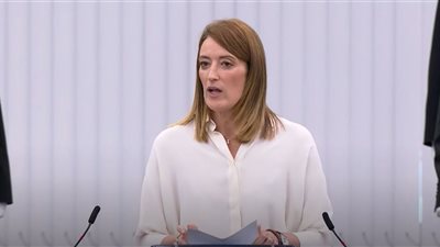 تحقيق الاستقرار.. رئيسة البرلمان الأوروبي تشيد بالرئيس السيسي