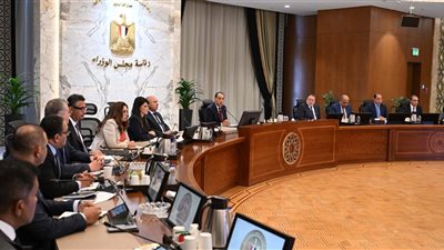 رئيس الوزراء يترأس الاجتماع الأول لـ