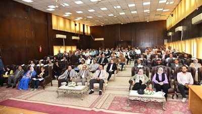 محافظ الفيوم: لا تهاون في التعديات على أملاك الدولة وإجراءات التصالح أولوية