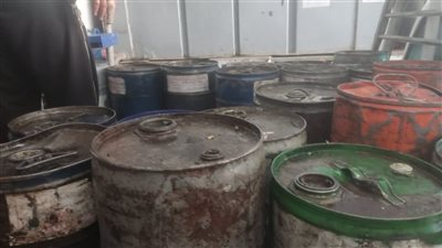 نصف طن دقيق و2079 عبوة مبيدات مجهولة المصدر في حملة تموينية بالفيوم