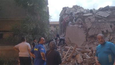 النيابة تستمع لأقوال رئيس حي السيدة زينب بشأن انهيار عقار نور الشريف 