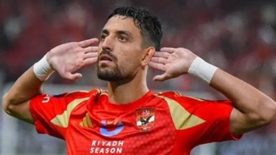 لاعب الأهلي يكشف سر تراجع الأداء في الشوط الثاني بالمونديال