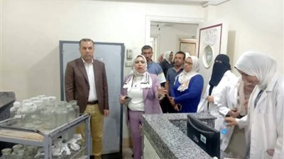 وكيل صحة البحيرة يتفقد سير العمل بالمعمل الإقليمي المشترك بدمنهور