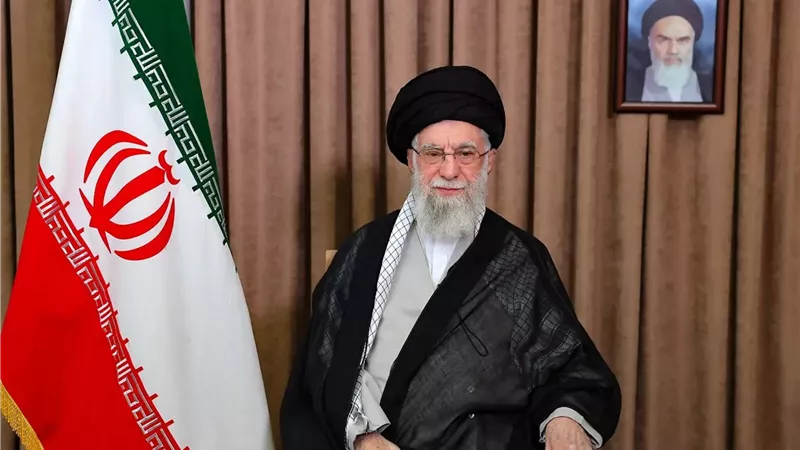 علي خامنئي