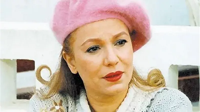 الفنانة مشيرة إسماعيل