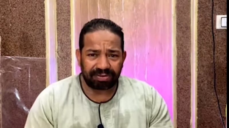 سعيد مشالي عامل مسجد
