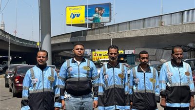 نائب محافظ القاهرة يتفقد بدء تطبيق أول نظام لحوكمة منظومة 