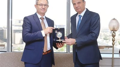 وزير الزراعة يبحث مع نظيره الصربي تعزيز التعاون والأمن الغذائي