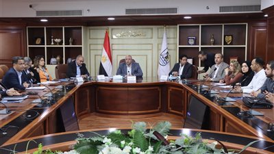 جلسة حوار ببني سويف مع المستثمرين ضمن فعاليات النموذج الوطني للموازنة