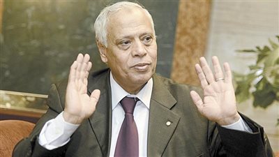 حمدي بخيت: تصريحات الاستخبارات الأمريكية تمهّد لضربة مرتبة ضد إيران 