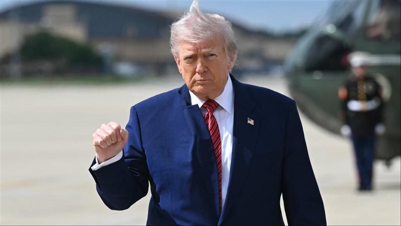 الرئيس الأمريكي دونالد