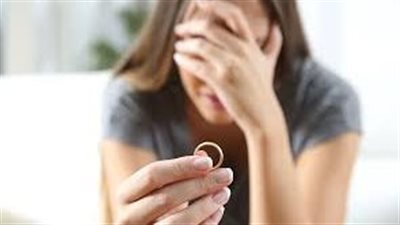 أصبحت مريضة نفسية بسبب المشاكل.. سيدة تطلب الخلع في الإسكندرية 