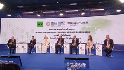 سياسيون وإعلاميون روس وعرب على مائدة حوار 