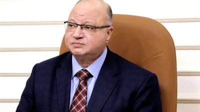  إصابة محافظ القاهرة السابق بجلطة ونقله إلى مستشفى الشرطة