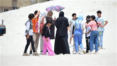 استمرار توافد رحلات اليوم الواحد لزيارة معالم مدينة بورفؤاد في بورسعيد |صور