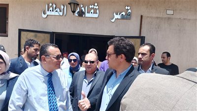 كواليس غضب وزير الثقافة في بنها.. أطفال غائبون وموظفون يجمّلون المشهد بأبنائهم